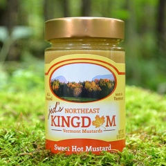Jed's Maple > Product > Maple Syrup in Gingerbread Man Bottle